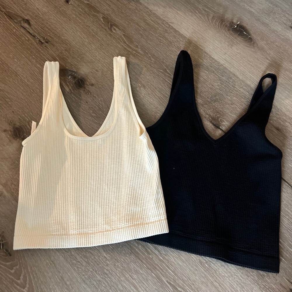 Bundle of nikibiki reversible seamless tanks
